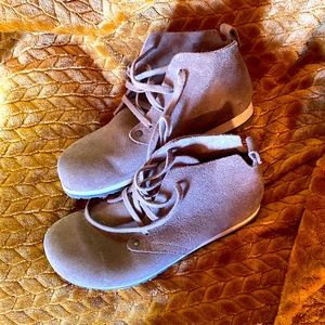 Birkenstock Clog Mules Booties Taupe Suede
